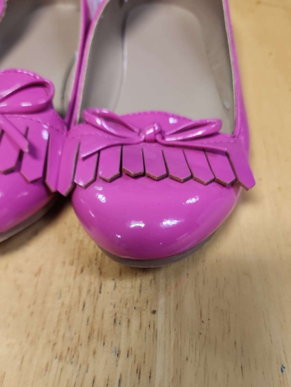 Gymboree Vintage 2015 Hot Pink Patent Fringe Bow Loafers Flats Size 13 HTF - Picture 11 of 11